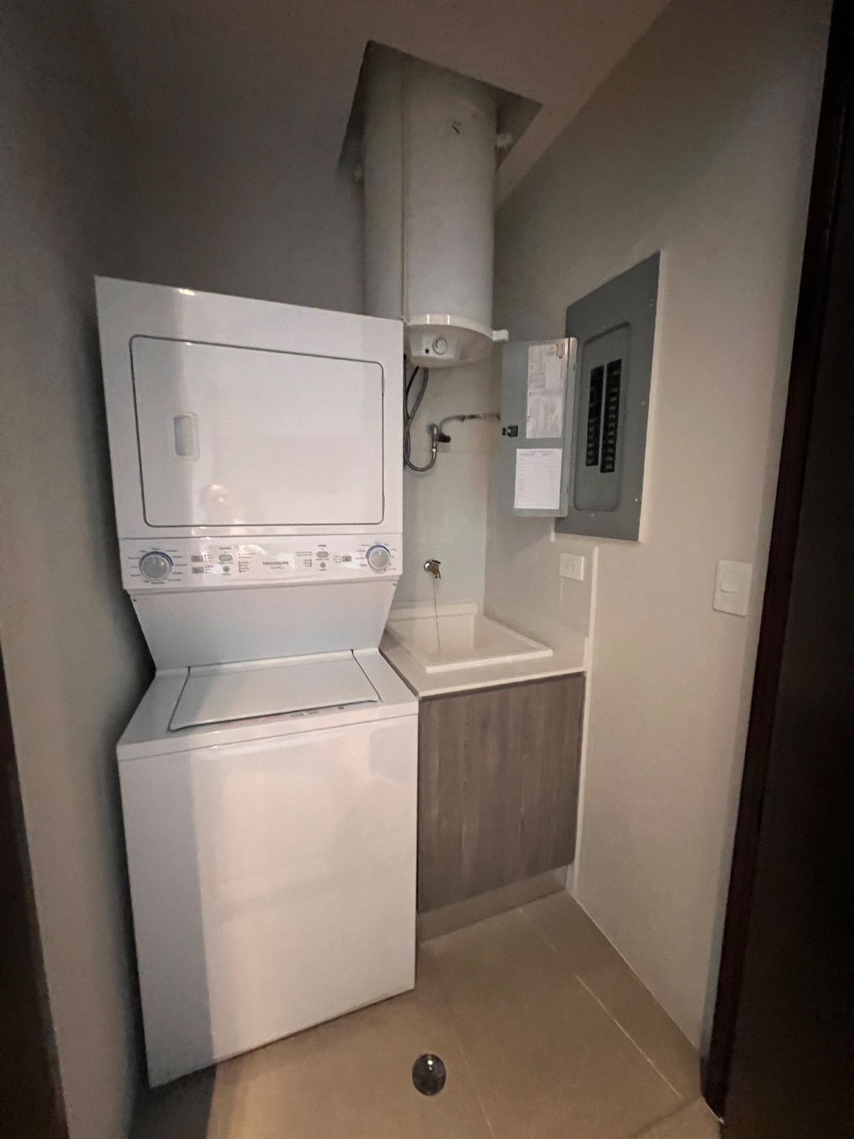 Apartamento en renta- zona 10, Santa Sofía 7ma - foto 8