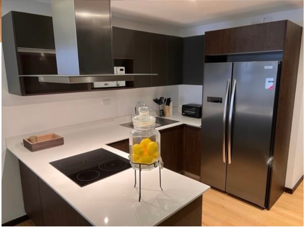 Apartamento amueblado en renta - zona 14, Edificio Polanco. - foto 5