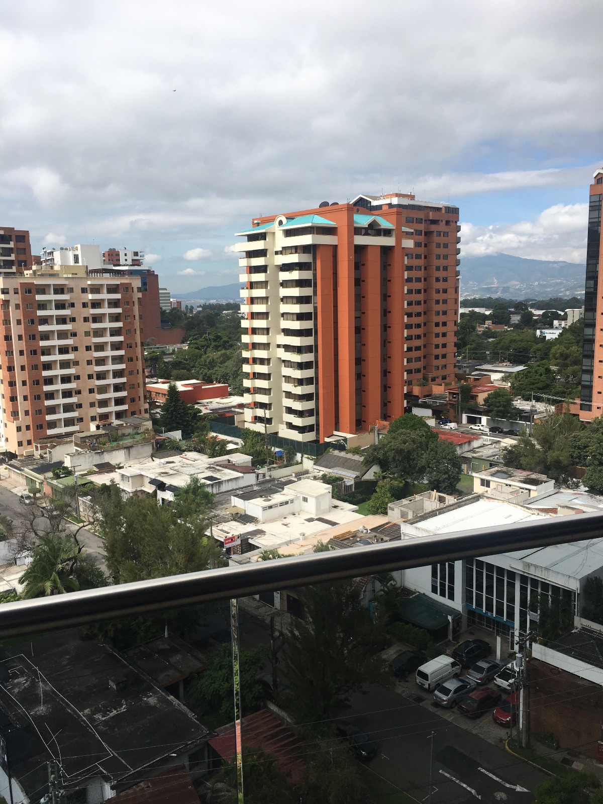 Apartamento amueblado en renta - zona 10, Santa Sofía. - foto 6