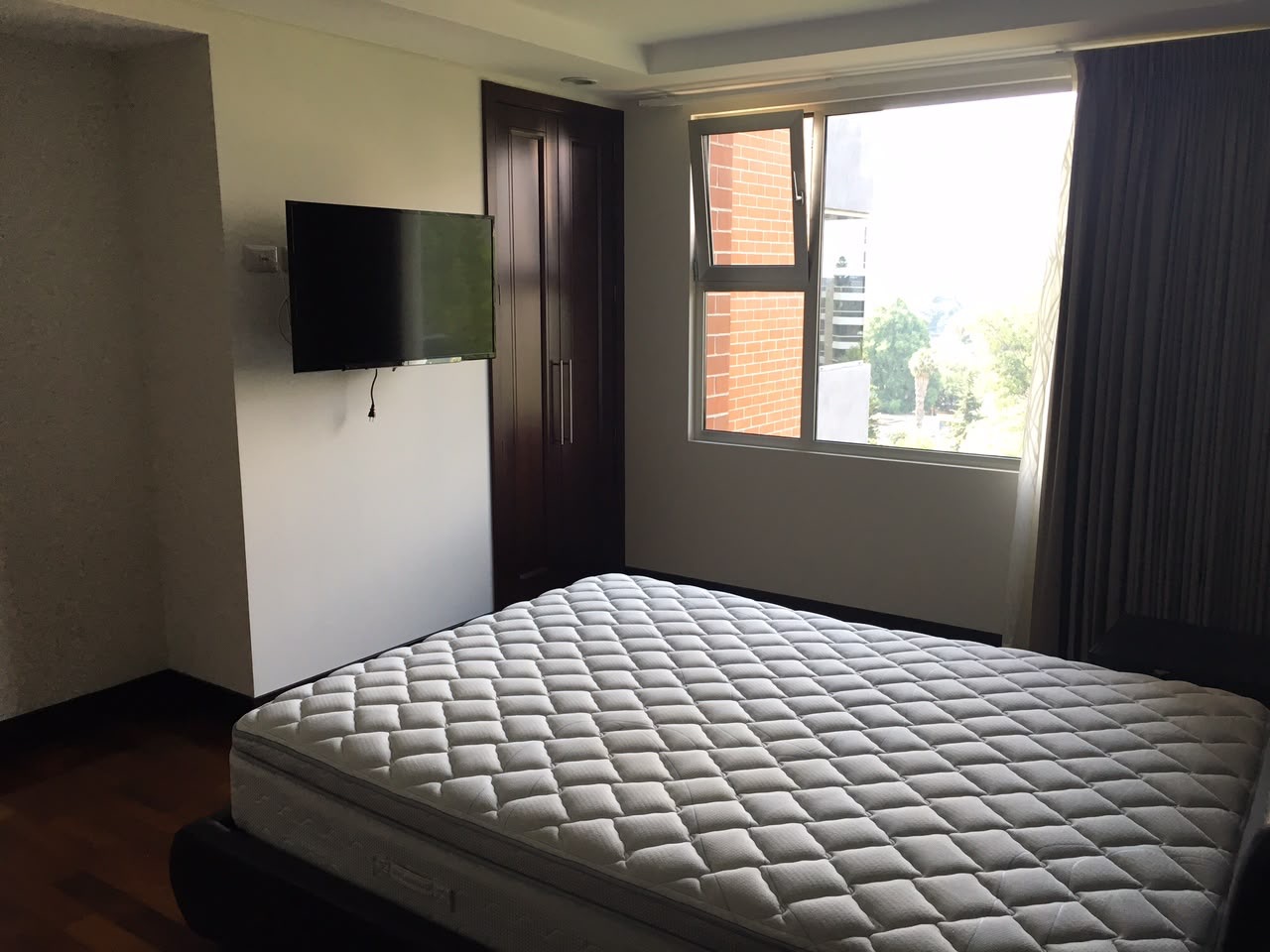 Apartamento amueblado en renta - zona 10, Santa Sofía. - foto 11