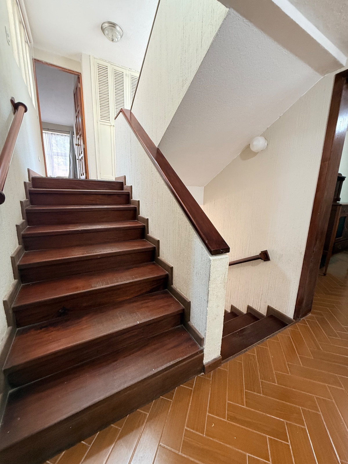 Casa en renta zona 10, Okland. - foto 4