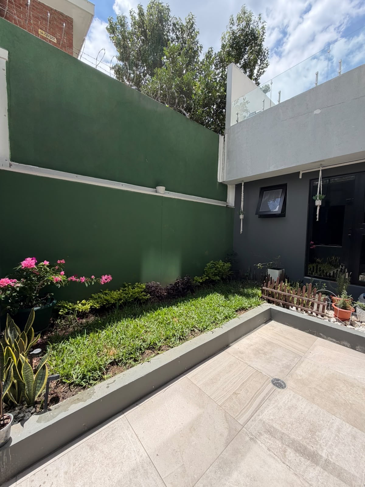 Apartamento en renta con jardín , zona 15, Dual. - foto 11