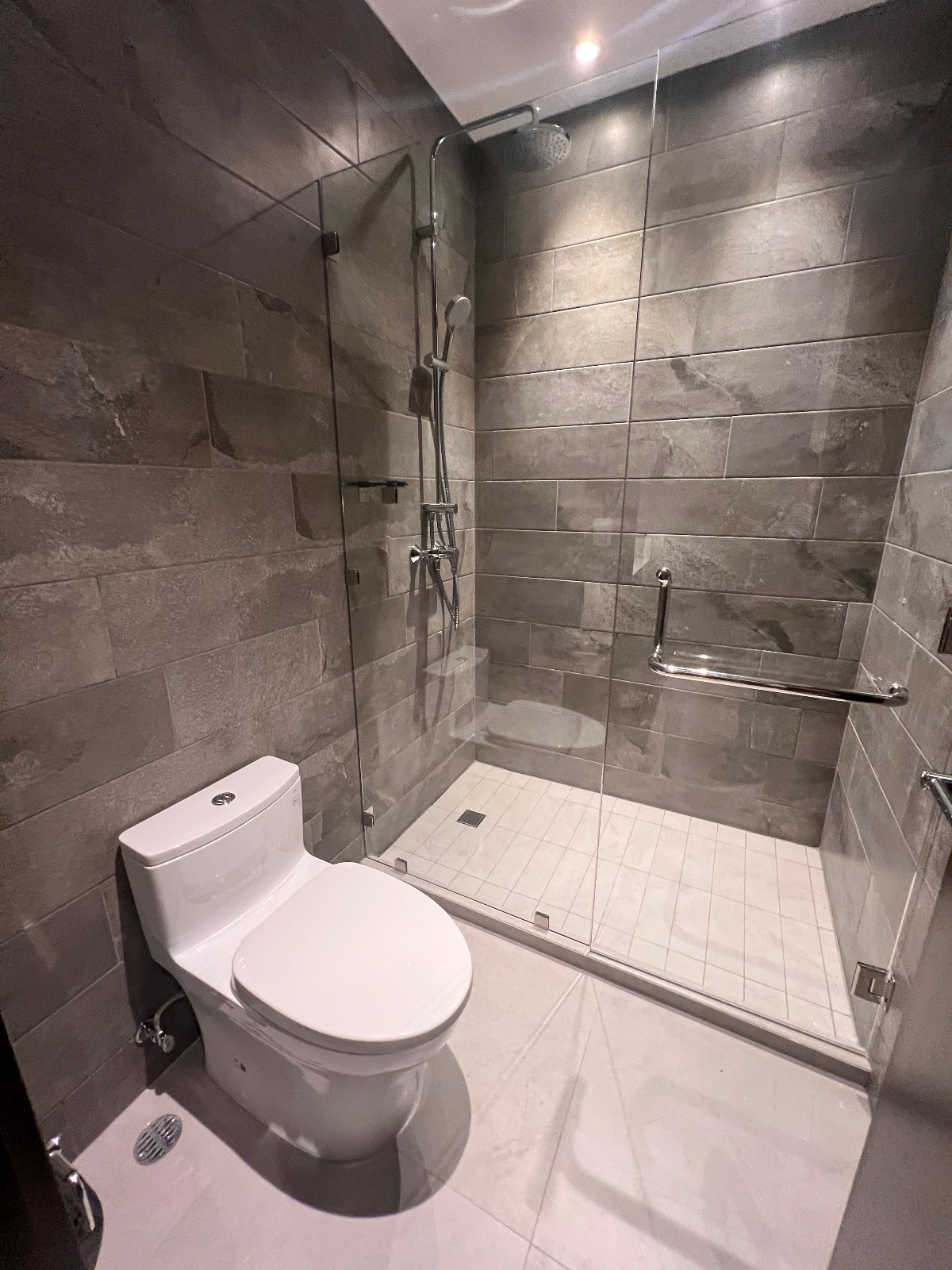 Apartamento en renta- zona 10, Santa Sofía 7ma - foto 5