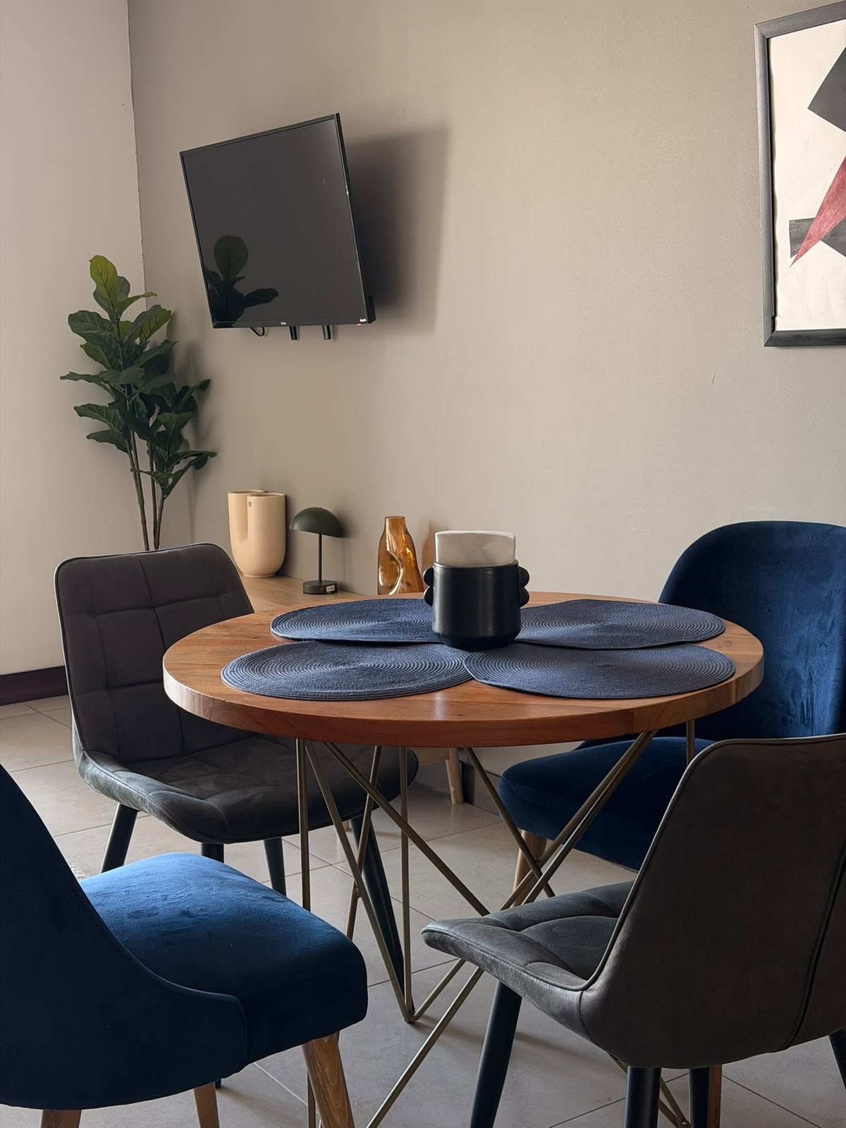 Loft amueblado en renta elemento , zona 13. - foto 4