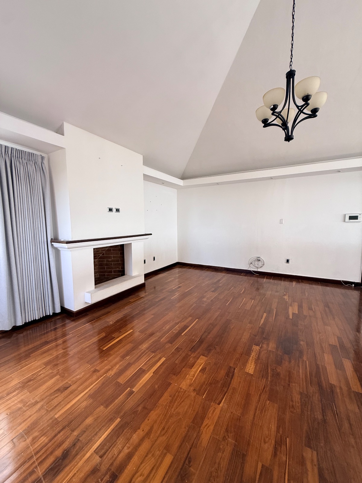 Espectacular casa en venta - zona 16, La Montaña. - foto 14