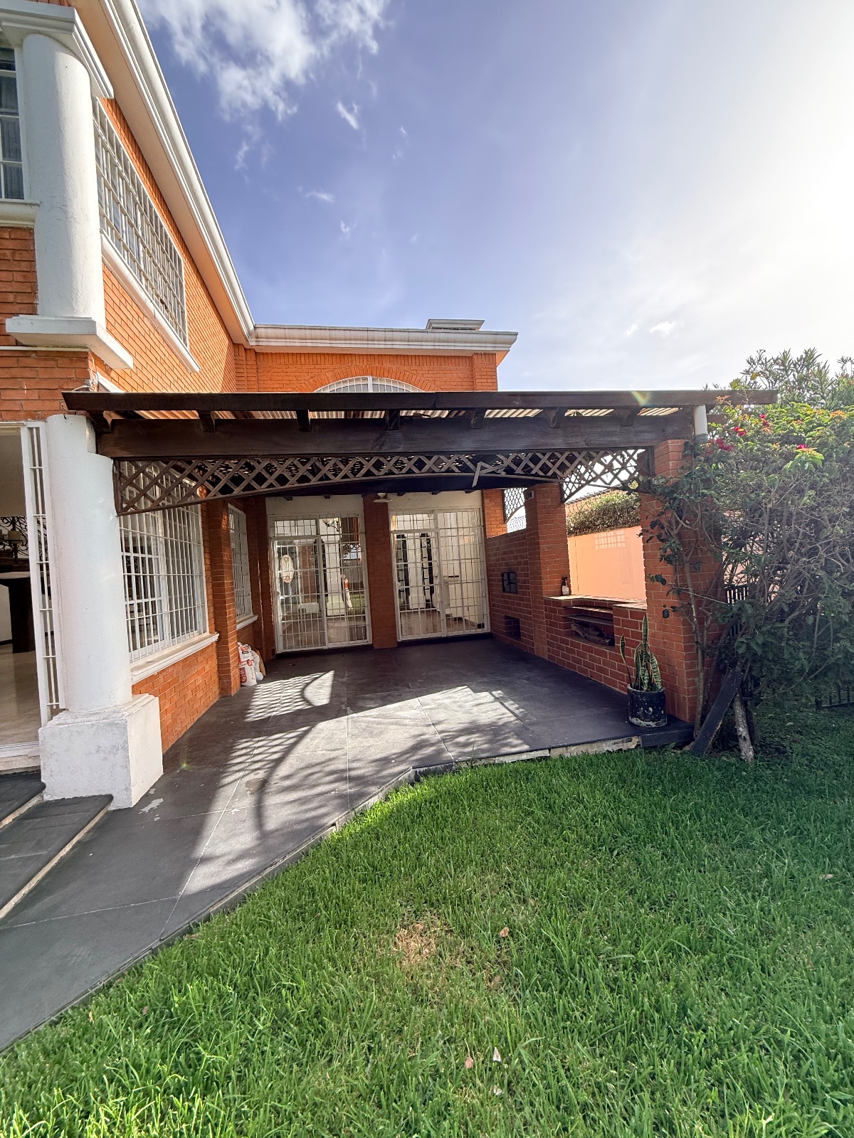 Espectacular casa en venta - zona 16, La Montaña. - foto 5